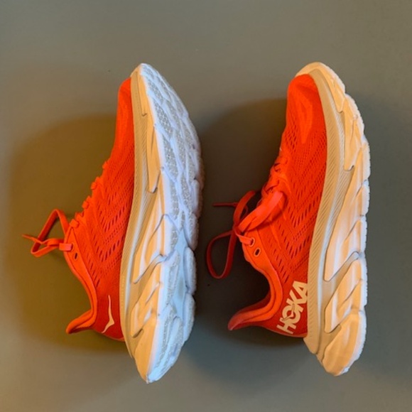 HOKA CLIFTON EDGE Women's Coral Running Shoes - Picture 4 of 7